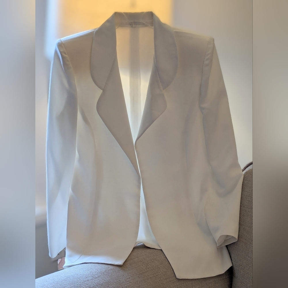 Chic Elegant Off-White/Cream  Women's Jacket/Blazer